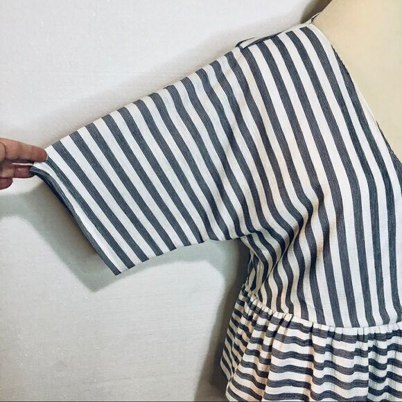 DKNY FAUX WRAP PEPLUM TOP - Picture 5 of 12